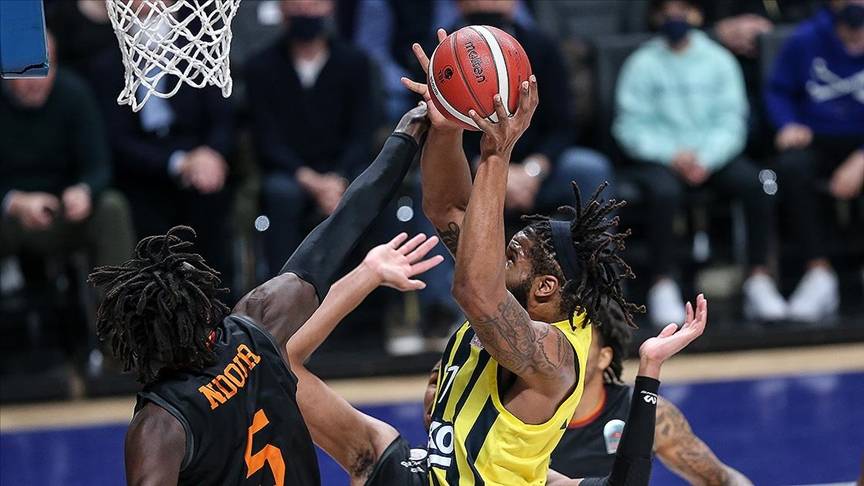 Derbi heyecanı başlıyor! Galatasaray - Fenerbahçe basketbol maçı saat kaçta, hangi kanalda yayınlanacak? 5